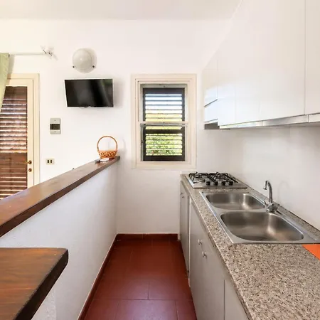Seadas Garden - 2 Min Away - Wi-fi - Ac - Parking - Bbq - Pet Friendly * Budoni