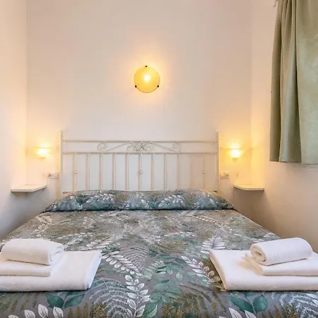 Διαμέρισμα Seadas Garden - 2 Min Away - Wi-fi - Ac - Parking - Bbq - Pet Friendly Budoni
